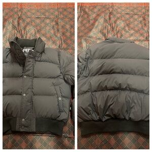 ARITZIA “The Super Puff” puffer jacket
Size S 
Pit to pit: 20”
Length: 23”